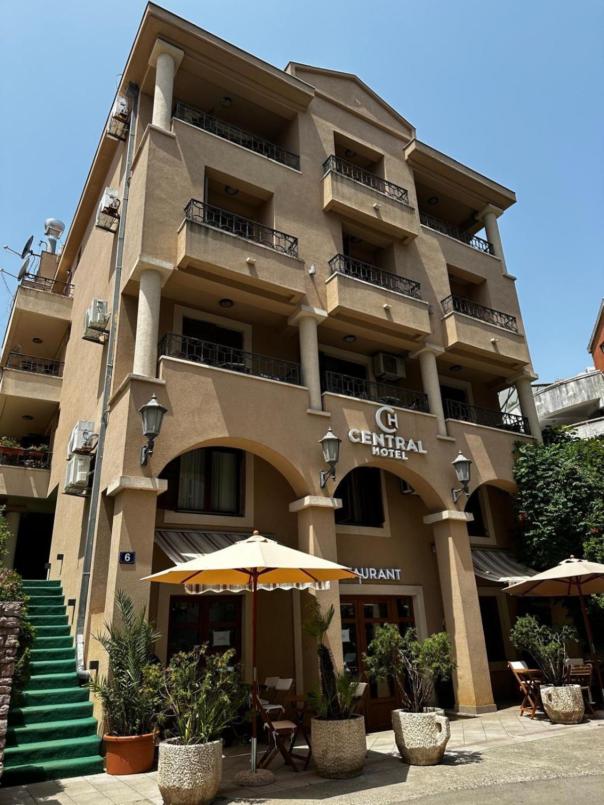 בית הארחה Central Hotel-budva 3*